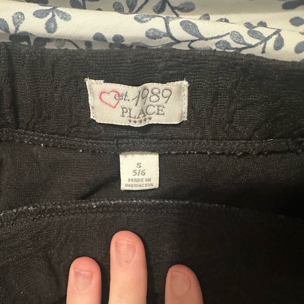 Rose embroidered black skirt